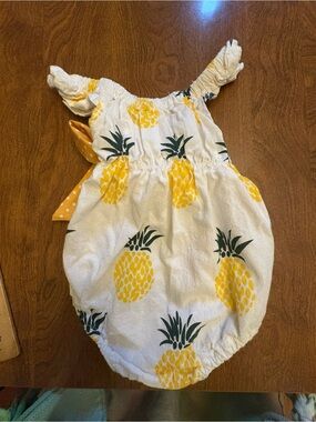 Pineapple Print Baby One-Piece Romper - White & Yellow